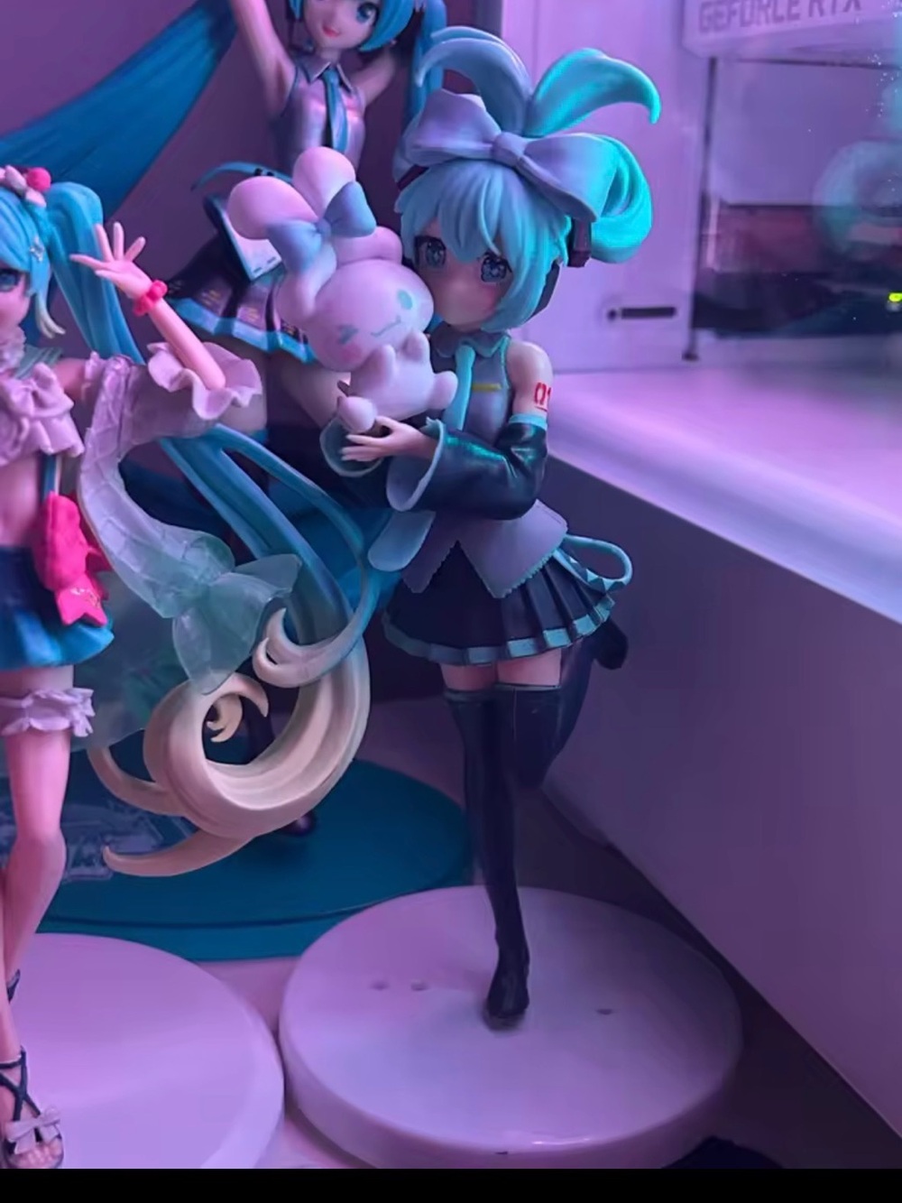 Hatsune Miku Anime Figure with Bunny Plush - Teal & Black